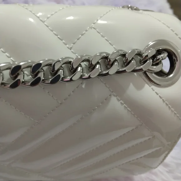 Host Pick✨Micheal Kors Peyton MED shoulder flap optic white bag NewW/Defects - Picture 12 of 17